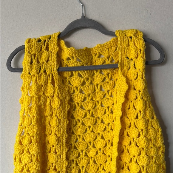 Sunny Yellow Crochet Vest - Picture 2 of 4